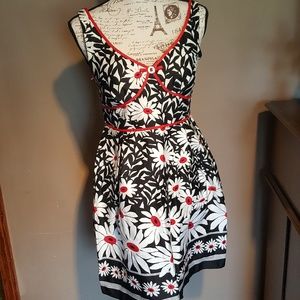 Madison Leigh daisy dress